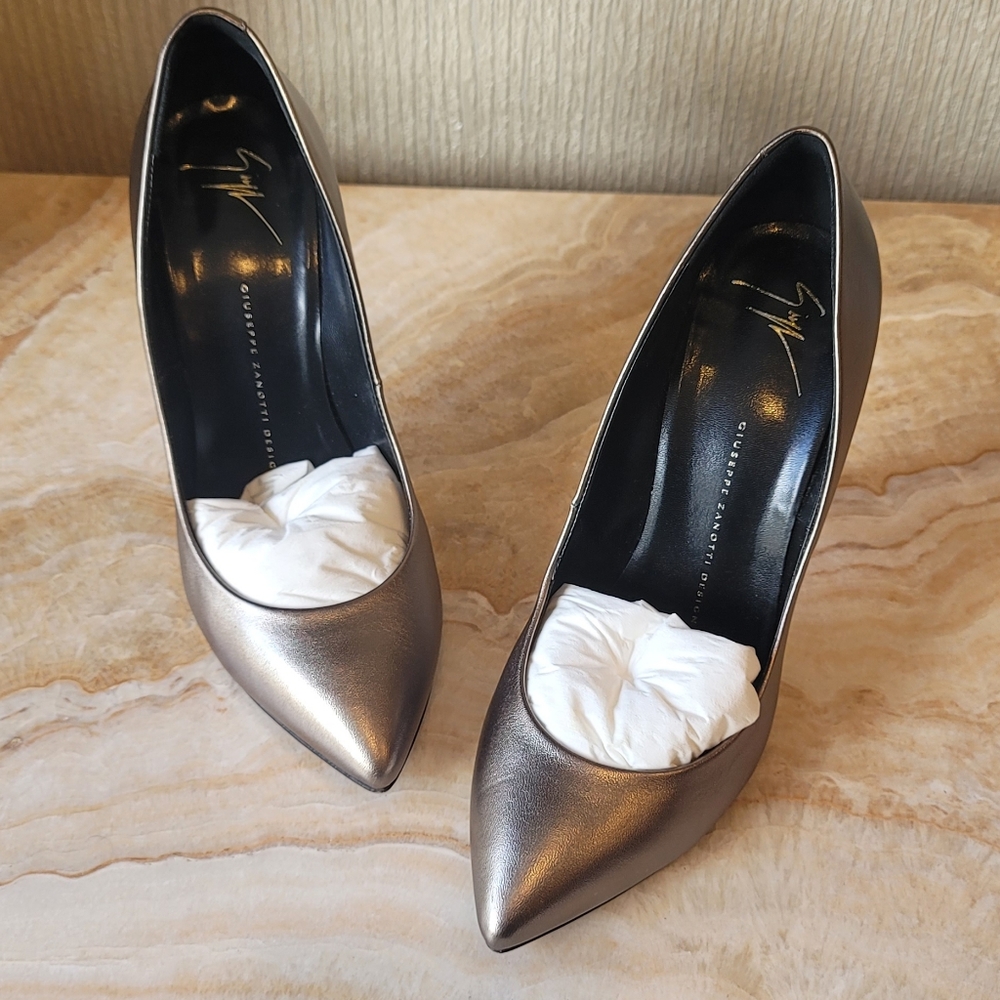 Giuseppe Zanotti Metal Stilleto Pump